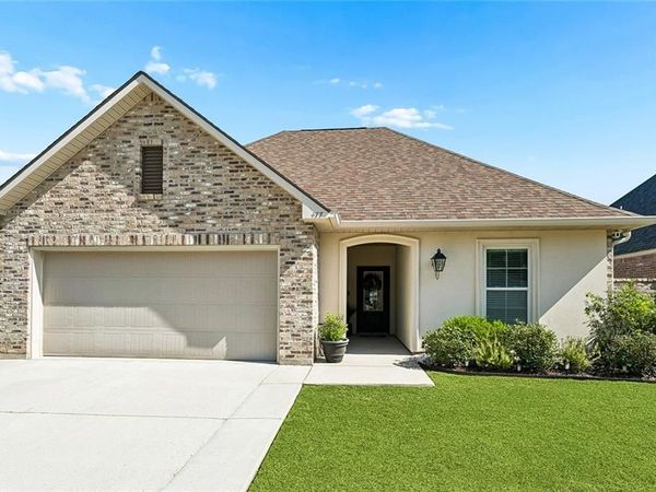 477 TIGER Avenue , Covington, LA 70433