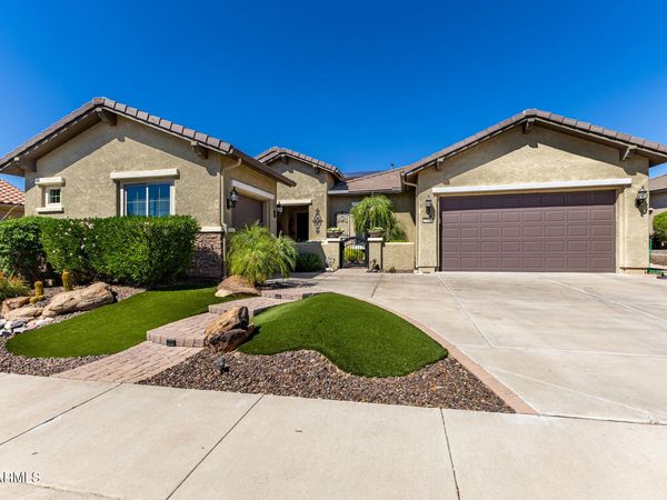 27016 W MOHAWK Lane, Buckeye, AZ 85396