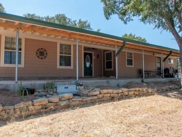 15525 Ranch Road 2241, Tow, TX 78672
