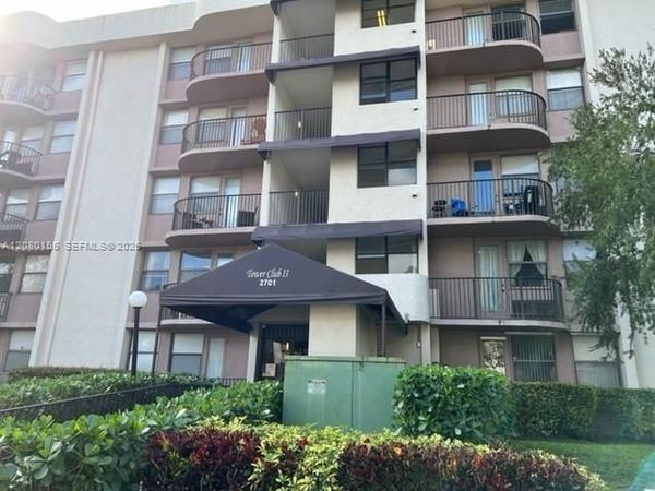 2701 Riverside Dr , Unit 109-B, Coral Springs, FL 33065