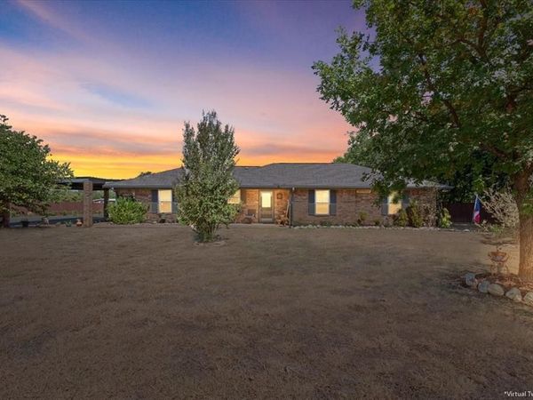 354 Bluebonnett Lane , Lorena, TX 76655