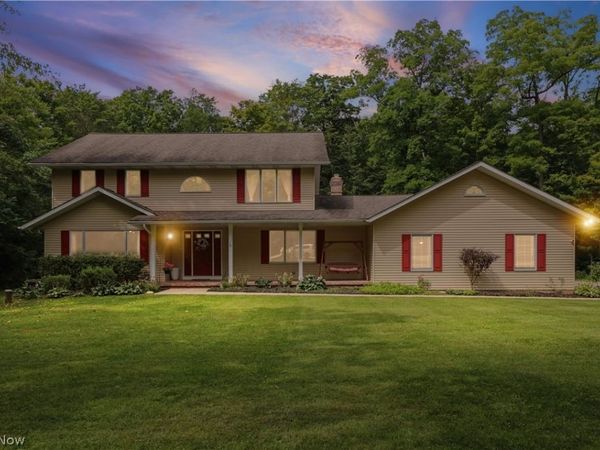 8212 Timber Trail , Chagrin Falls, OH 44023