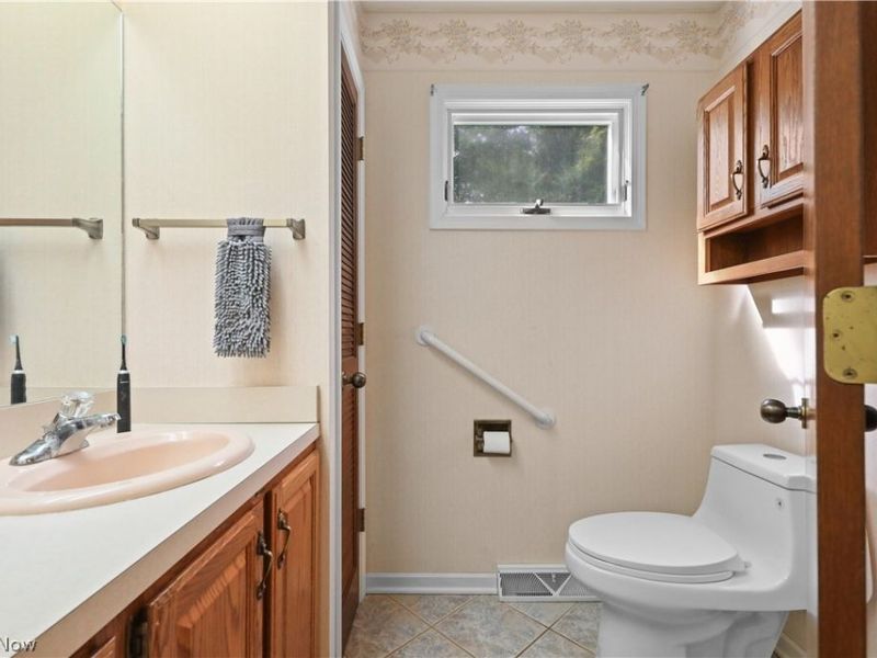 8212 Timber Trail, Chagrin Falls, OH 44023 Photo 37