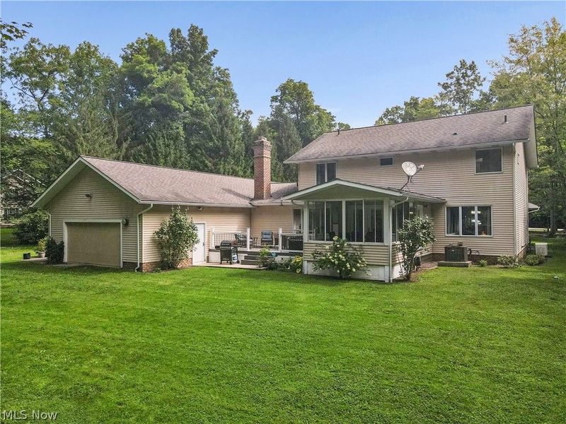 8212 Timber Trail, Chagrin Falls, OH 44023 Photo 4