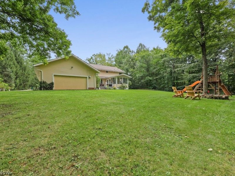 8212 Timber Trail, Chagrin Falls, OH 44023 Photo 5