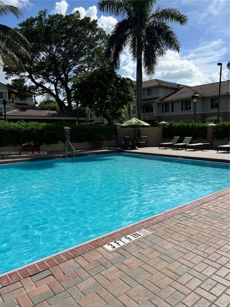 8956 W Flagler St , Unit 208, Miami, FL 33174 Photo