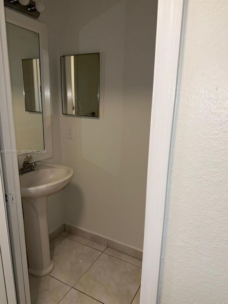 8956 W Flagler St , Unit 208, Miami, FL 33174 Photo