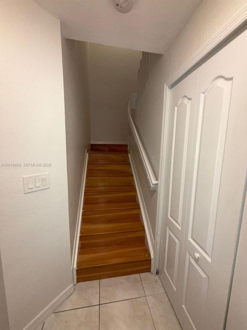 8956 W Flagler St , Unit 208, Miami, FL 33174 Photo