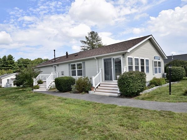 29 Lyn Ln., Middleboro, MA 02346