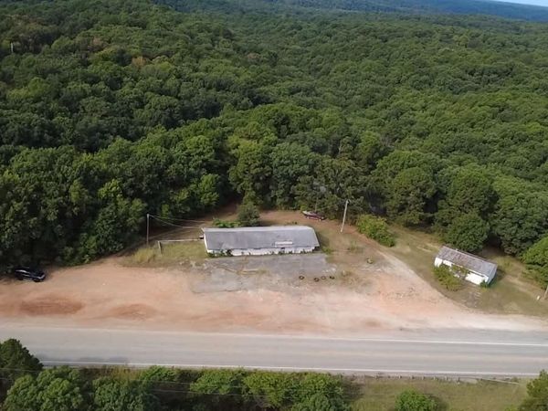 48921 U.S. 59 , Jay, OK 74346
