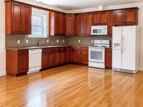 196 Franklin Ave, Unit 2, Nutley, NJ 07110
