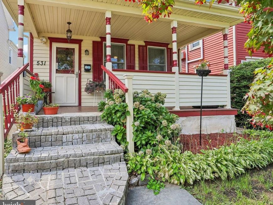 531 Crown Street, Morrisville, PA 19067 Main Photo