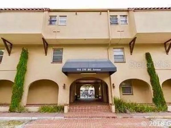 914 SW 8TH AVENUE , Unit 42, GAINESVILLE, FL 32601
