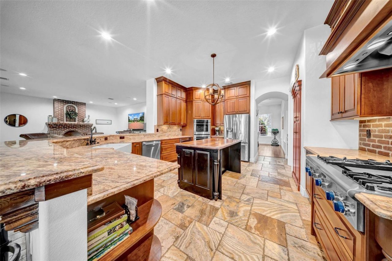 17930 Dorman Road, Lithia, FL 33547 Photo