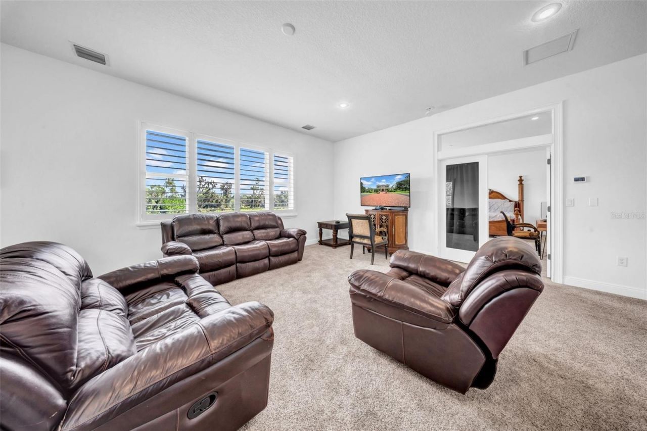 17930 Dorman Road, Lithia, FL 33547 Photo