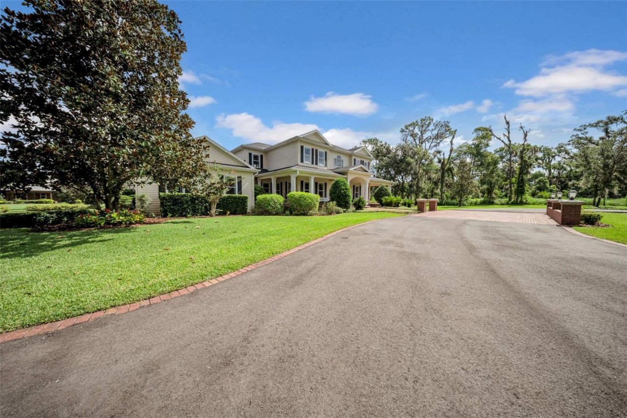 17930 Dorman Road, Lithia, FL 33547 Photo