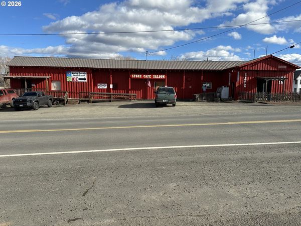 105 Highway 395 N, Long Creek, OR 97856