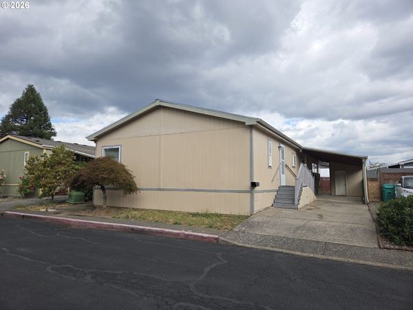1949 SE PALMQUIST RD, Unit 121, Gresham, OR 97080