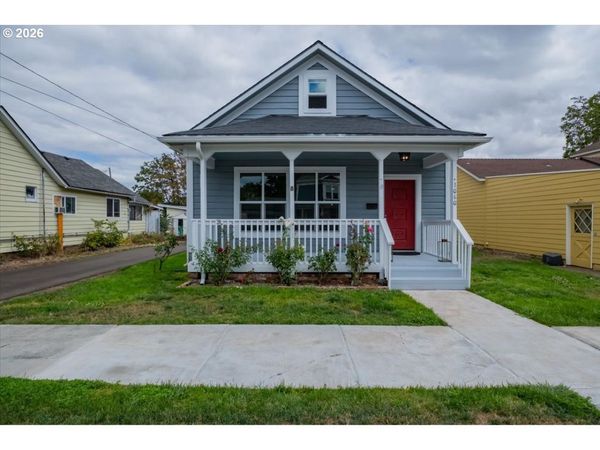 1060 SE SHELTON ST, Dallas, OR 97338