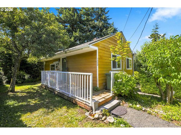1302 CALIFORNIA AVE, Coos Bay, OR 97420