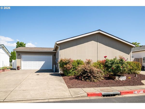 2416 MAIA LOOP, Springfield, OR 97477