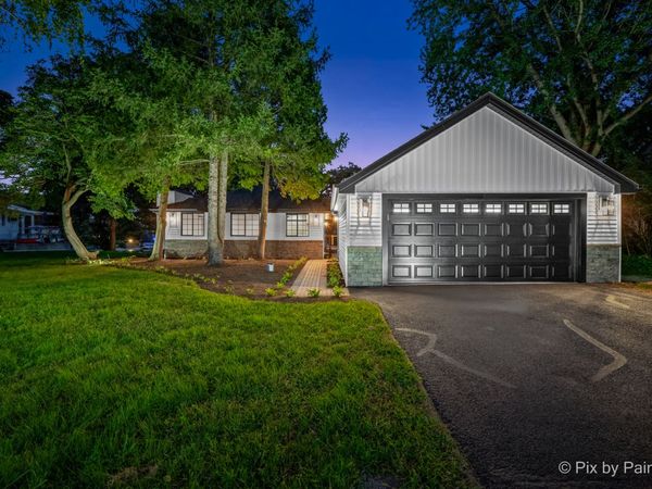 34803 N Hiawatha Trail , McHenry, IL 60051