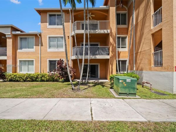 6992 SW 39th St , Unit I104, Davie, FL 33314
