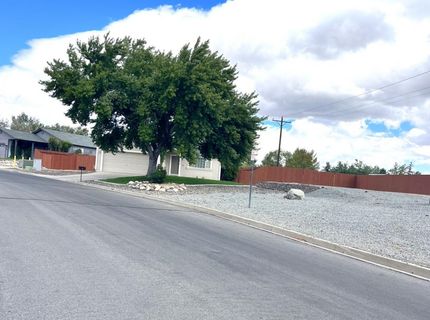6050 Yukon Drive, Sun Valley, NV 89433 Photo