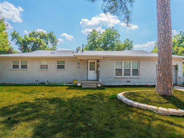 6716 John Drive, Richland Hills, TX 76118