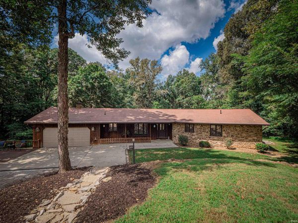 5677 S Yankeetown Road, Boonville, IN 47601