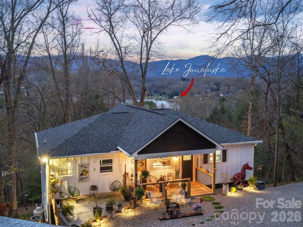 56 Kammerer Drive , Waynesville, NC 28785