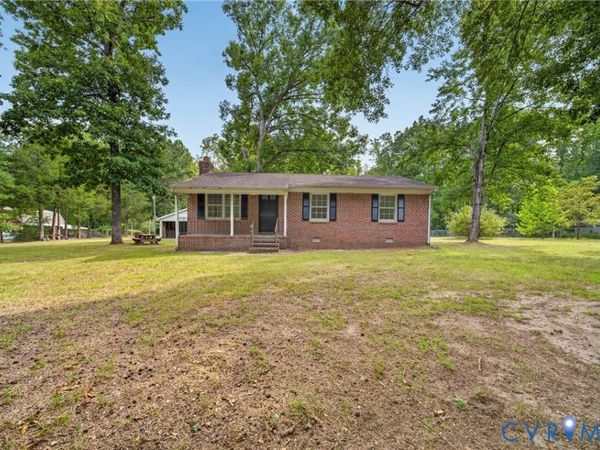 854 Moorefield Road , West Point, VA 23181