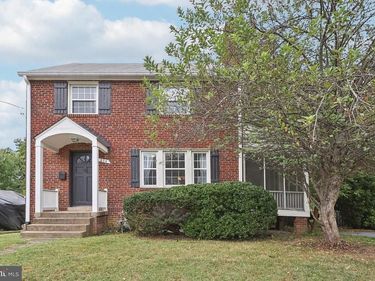 834 N WOODROW STREET , ARLINGTON, VA 22203