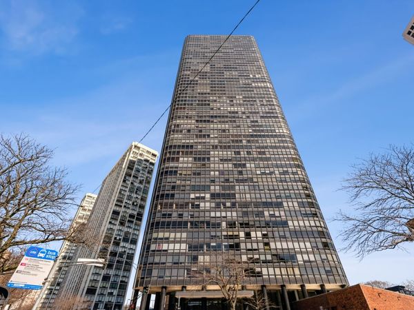 5415 N Sheridan Road, Unit 2905, Chicago, IL 60640