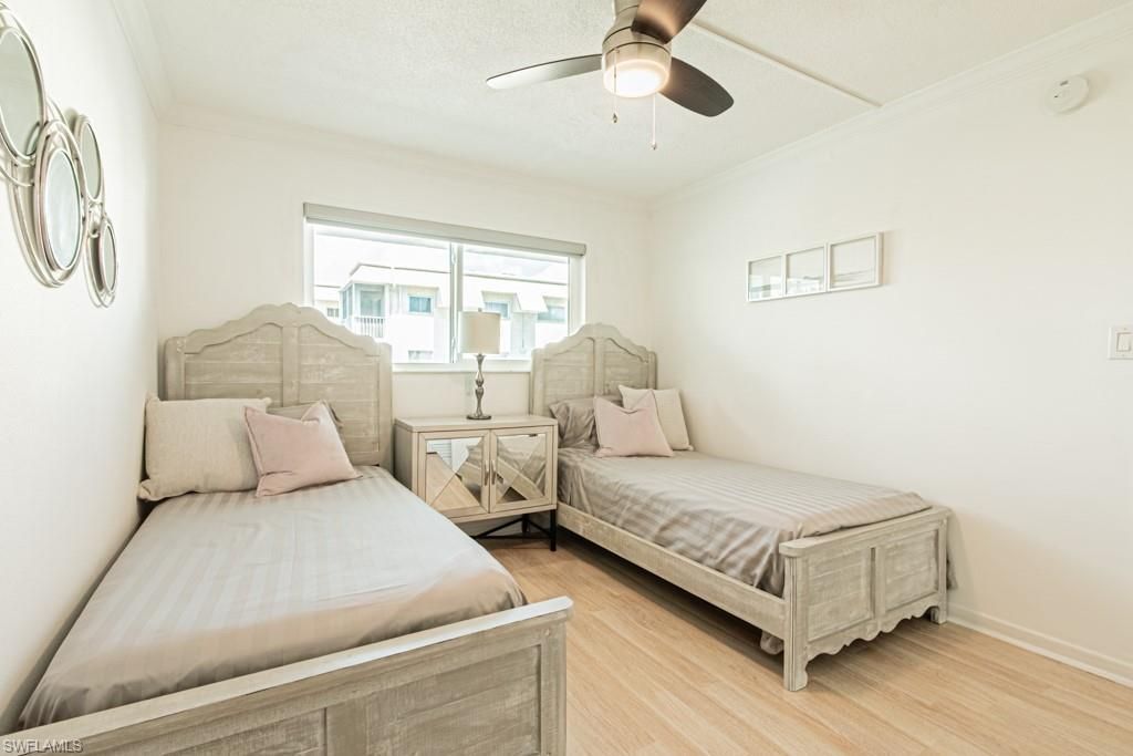 72 7th St S, Unit 203, Naples, FL 34102 Photo