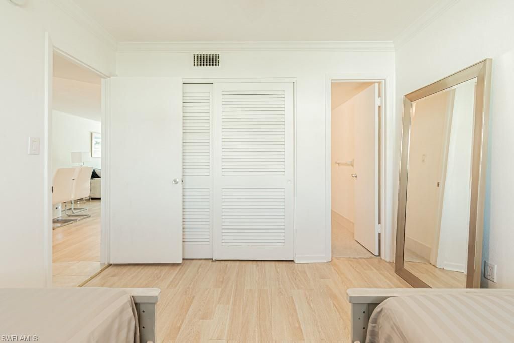 72 7th St S, Unit 203, Naples, FL 34102 Photo