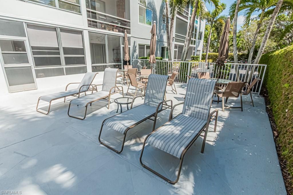 72 7th St S, Unit 203, Naples, FL 34102 Photo
