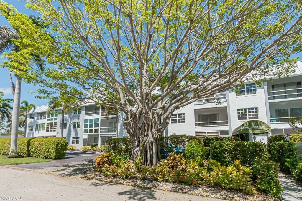 72 7th St S, Unit 203, Naples, FL 34102 Photo