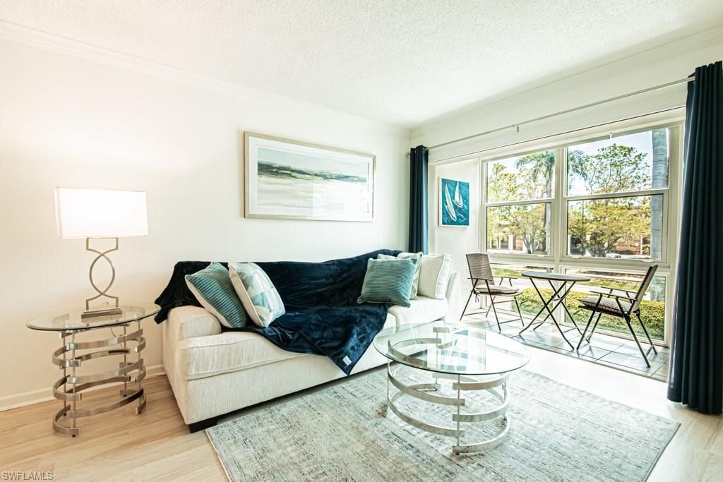 72 7th St S, Unit 203, Naples, FL 34102 Photo