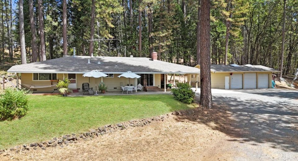 12777 Hidden Valley Rd, Grass Valley, CA 95949 Photo