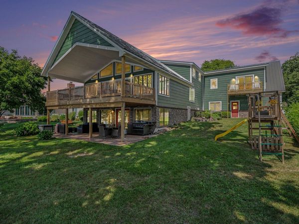 1064 Bay View Drive, Coldwater, MI 49036