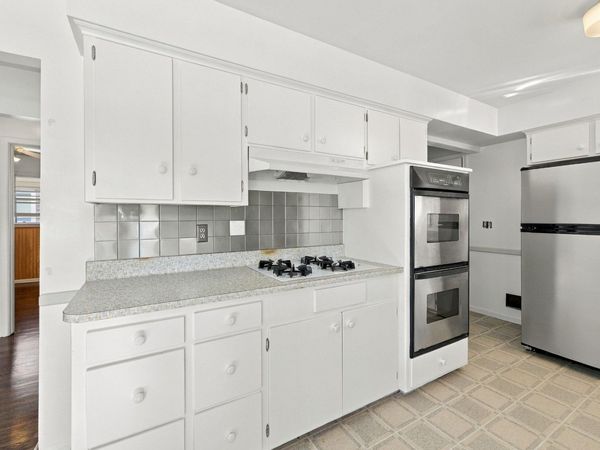 4950 Penn Avenue N, Minneapolis, MN 55430