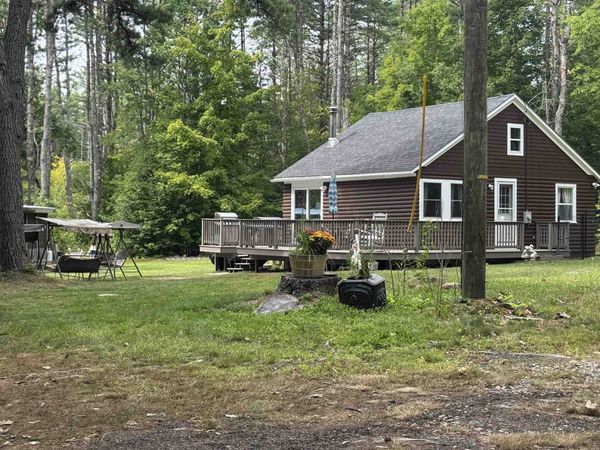 49 Townhouse Road, Effingham, NH 03882
