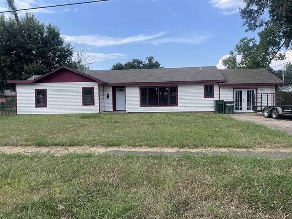 1605 15TH Street , Lake Charles, LA 70601