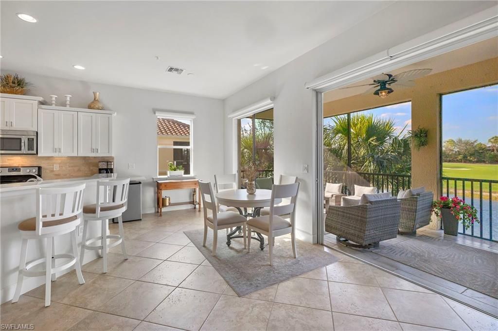 10251 Glastonbury Cir , Unit 201, Fort Myers, FL 33913 Photo