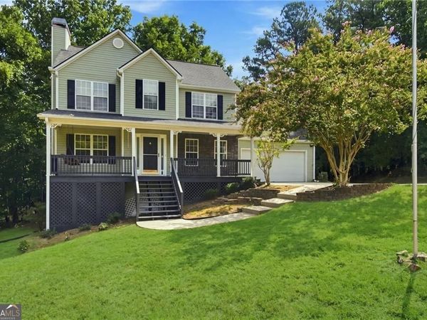 3241 Victoria Place Drive, Loganville, GA 30052