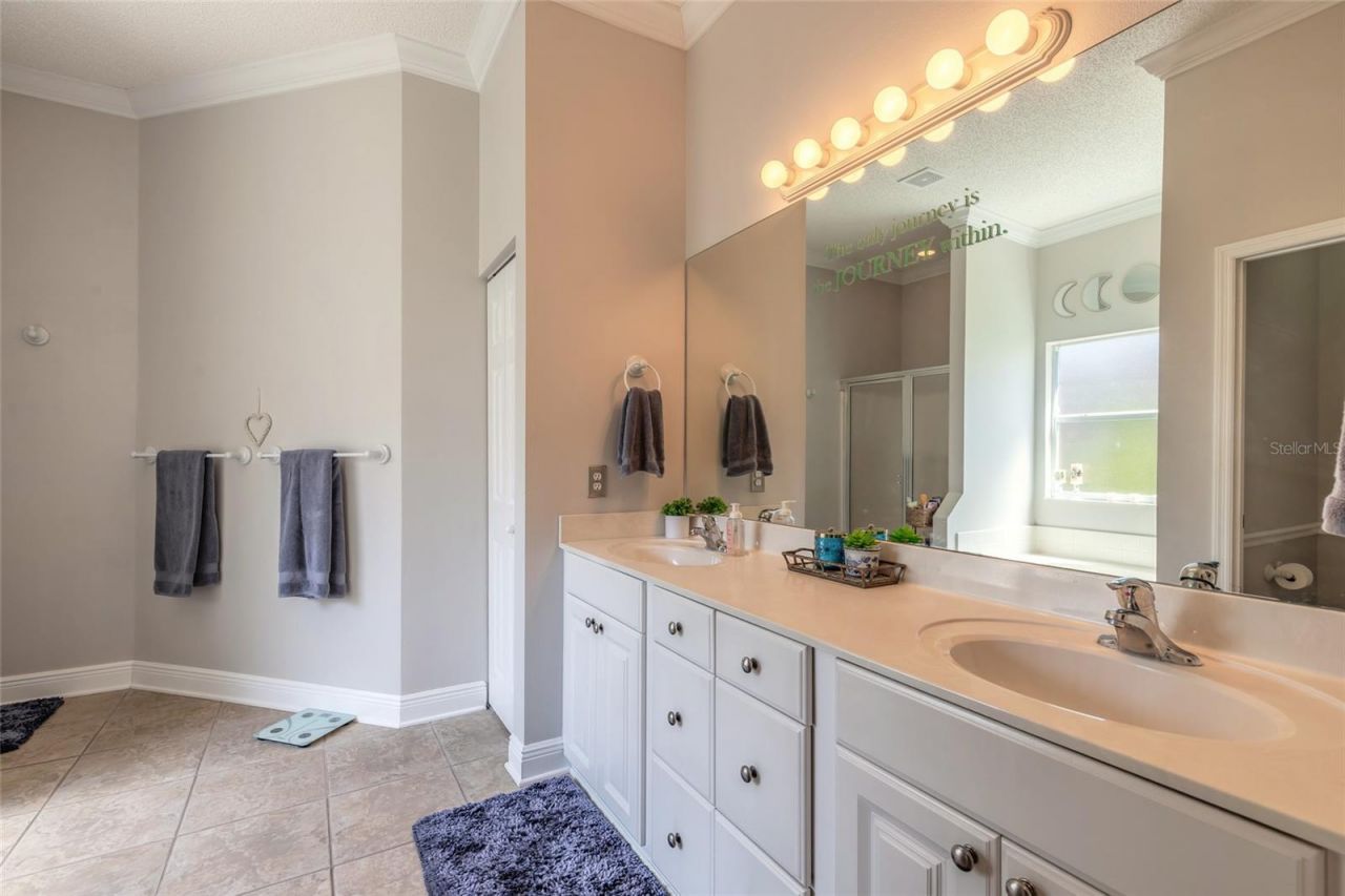 3022 Yule Tree Drive, Edgewater, FL 32141 Photo