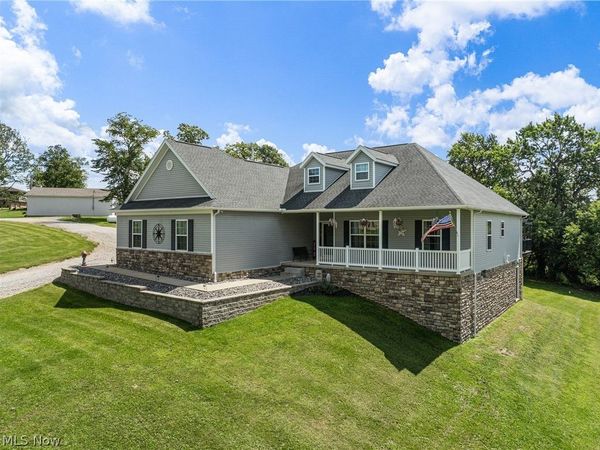 1692 Township Road 102 , Dillonvale, OH 43917