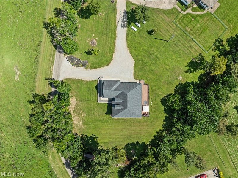 1692 Township Road 102, Dillonvale, OH 43917 Photo 11
