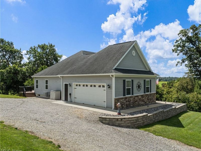 1692 Township Road 102, Dillonvale, OH 43917 Photo 5